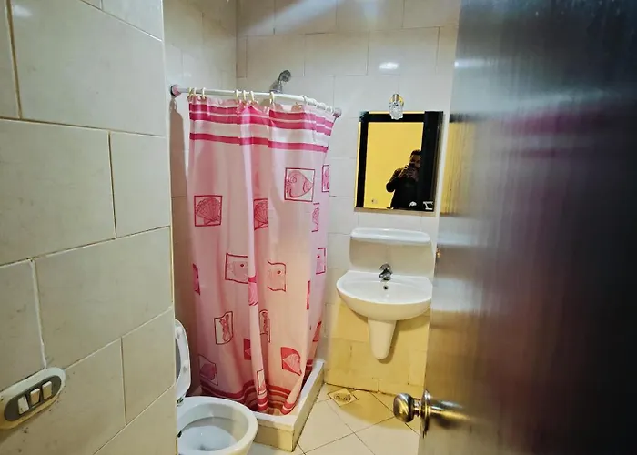 خاصه - أهرامات بورتو السخنه