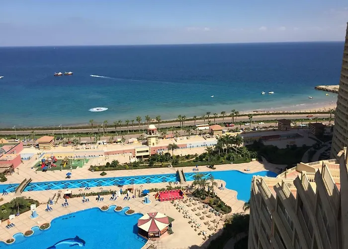 خاصه - أهرامات بورتو السخنه * Ain Sukhna
